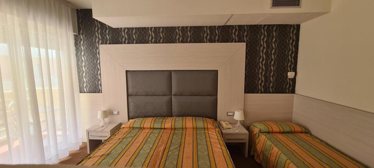 ליגננו סביאדורו Hotel Eros מראה חיצוני תמונה