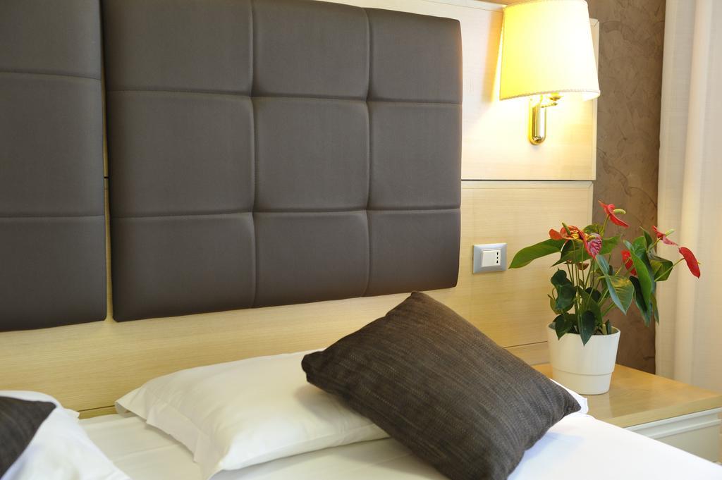 ליגננו סביאדורו Hotel Eros חדר תמונה