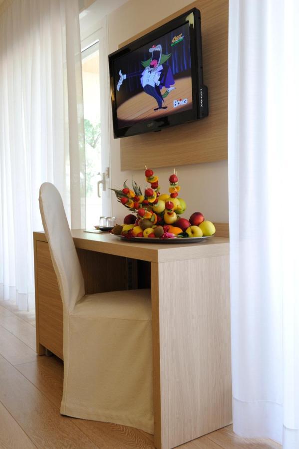 ליגננו סביאדורו Hotel Eros מראה חיצוני תמונה