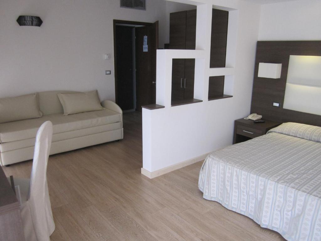 ליגננו סביאדורו Hotel Eros מראה חיצוני תמונה