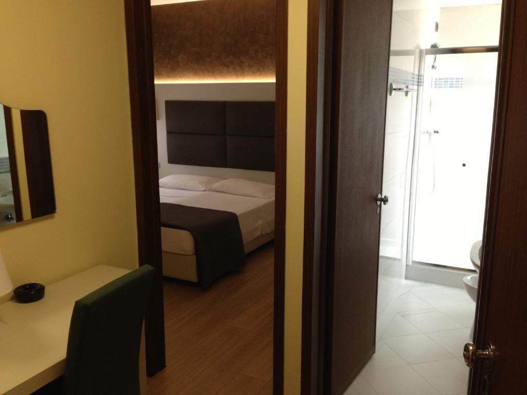 ליגננו סביאדורו Hotel Eros חדר תמונה