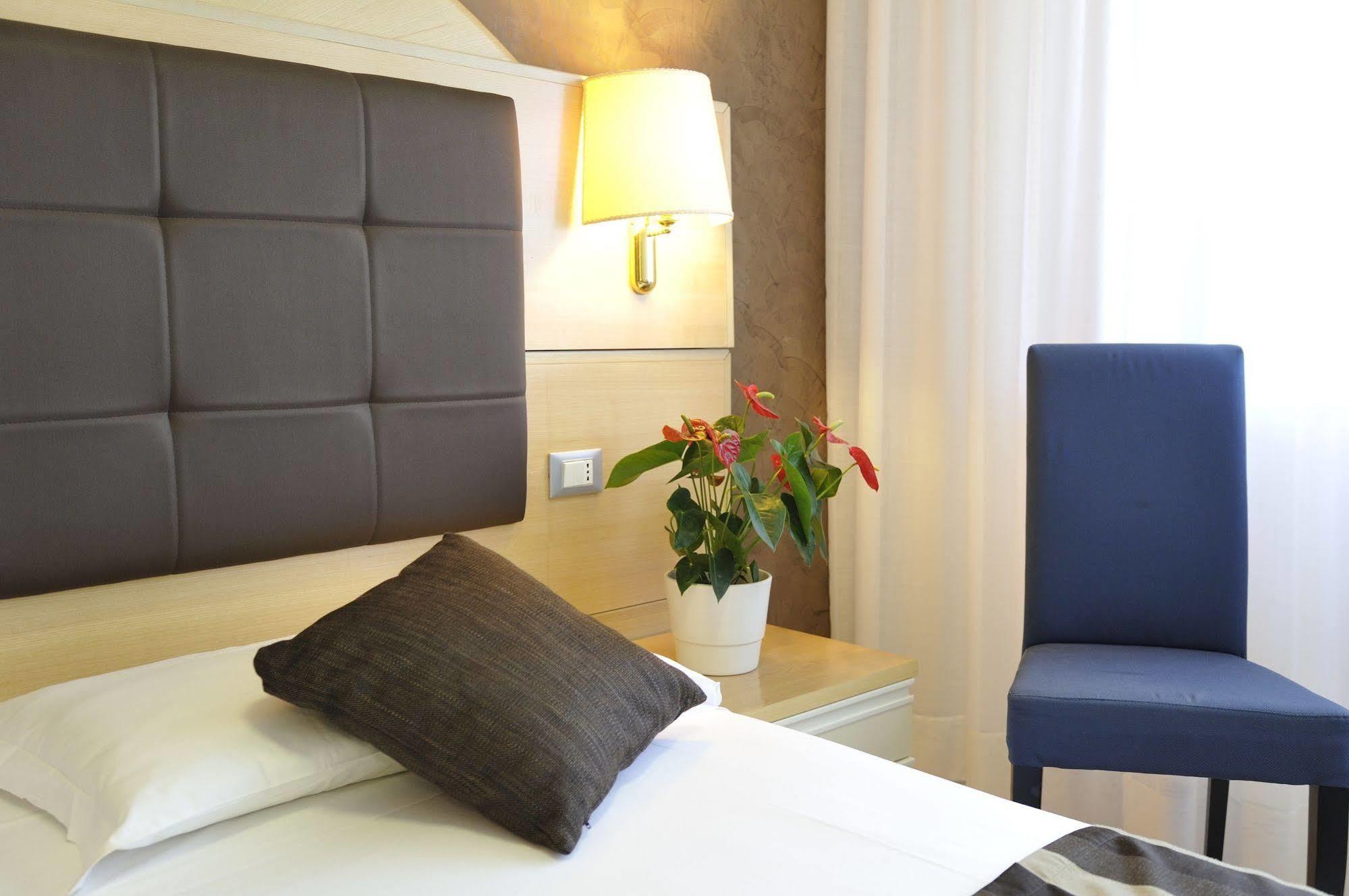 ליגננו סביאדורו Hotel Eros מראה חיצוני תמונה